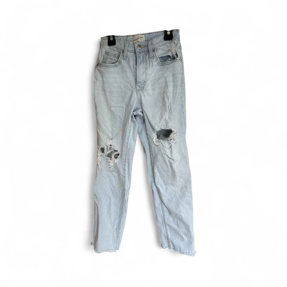 Universal Thread Light Blue Boyfriend Jeans